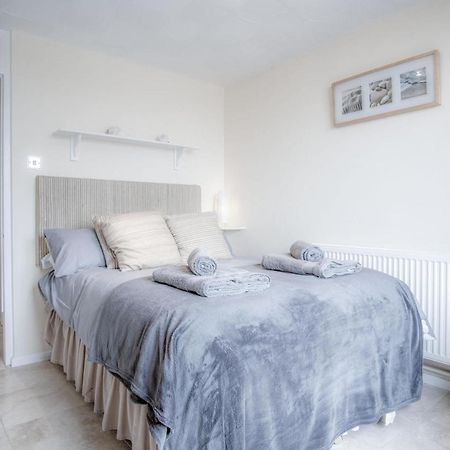 Captains Walk - 4 Bedroom Apartment - ซอนเดอร์สฟุต ภายนอก รูปภาพ
