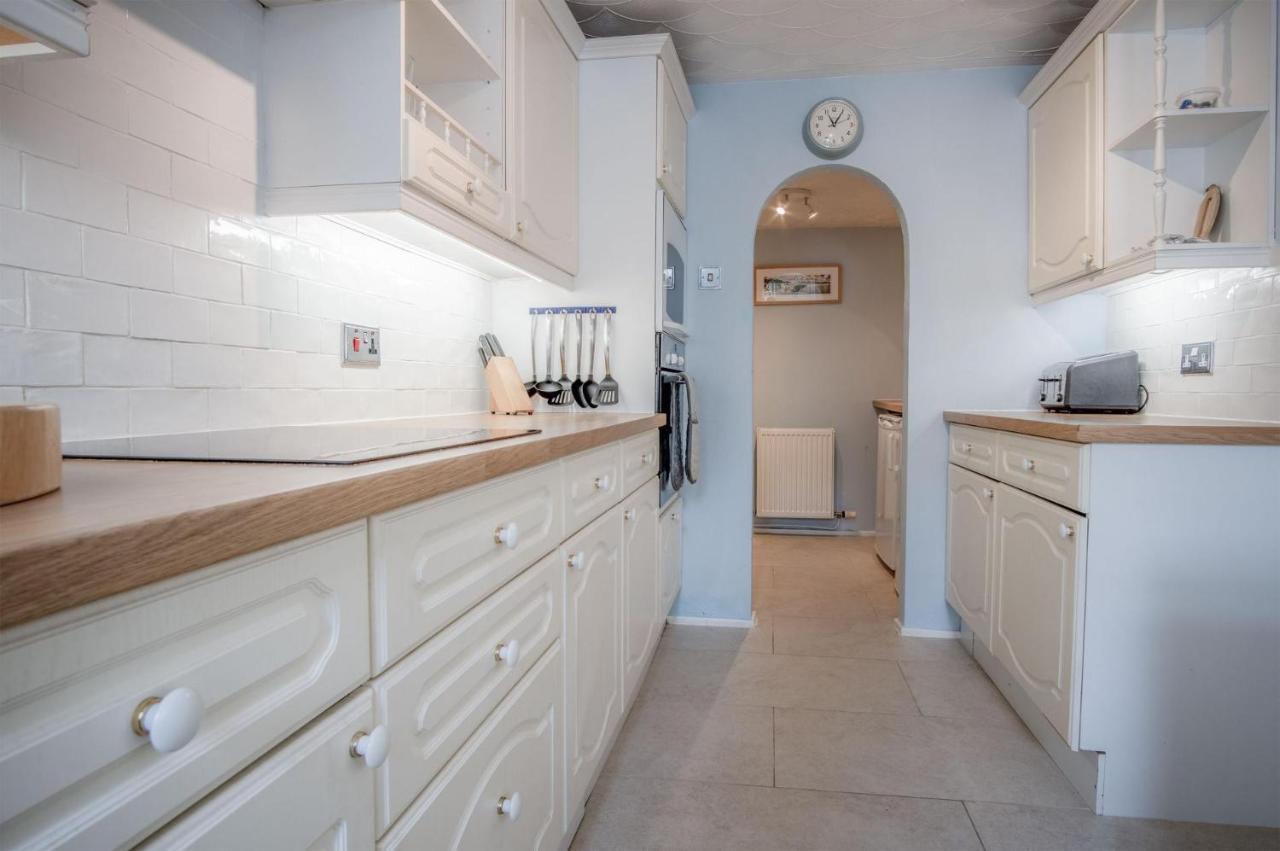 Captains Walk - 4 Bedroom Apartment - ซอนเดอร์สฟุต ภายนอก รูปภาพ