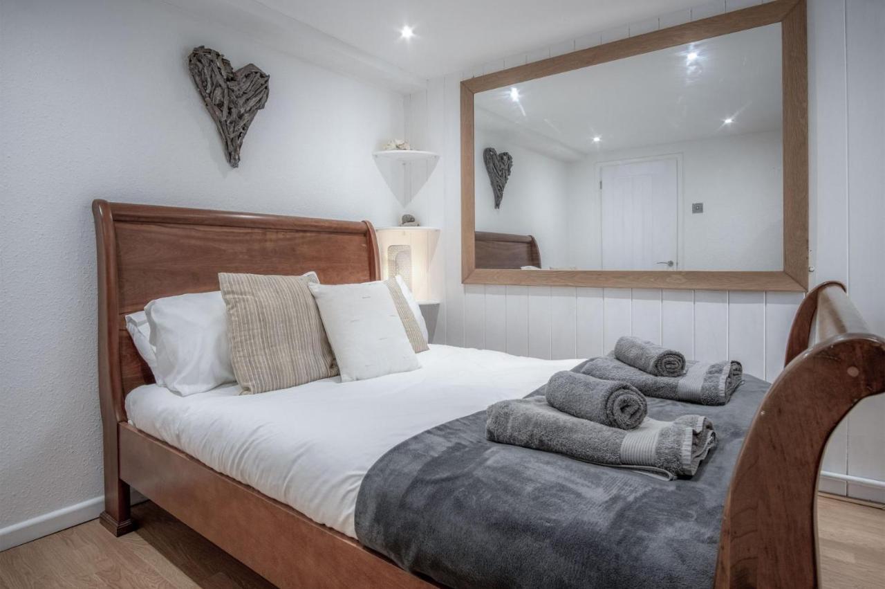 Captains Walk - 4 Bedroom Apartment - ซอนเดอร์สฟุต ภายนอก รูปภาพ