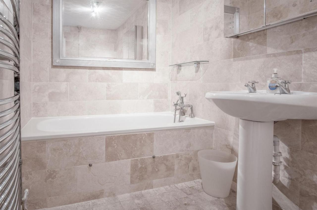 Captains Walk - 4 Bedroom Apartment - ซอนเดอร์สฟุต ภายนอก รูปภาพ