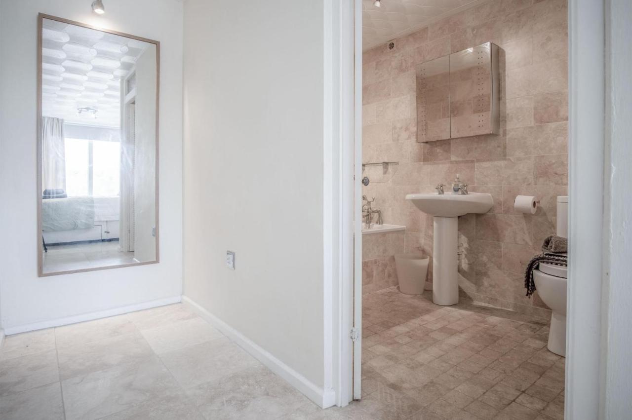 Captains Walk - 4 Bedroom Apartment - ซอนเดอร์สฟุต ภายนอก รูปภาพ